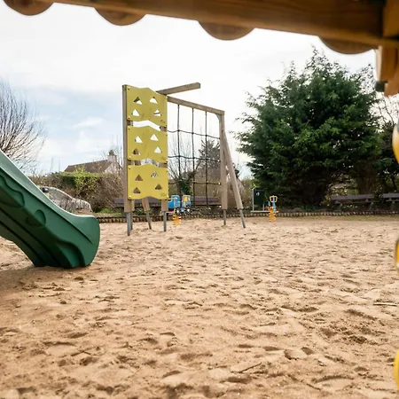 Zeewind 223 With Parking By Interhome 別荘 *